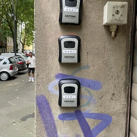 アパート Mad 3 *